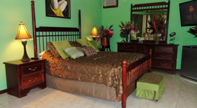 Casa Lima B&B, Buchen Sie Bed & Breakfast SPA-Hotels in San Jose, SPA