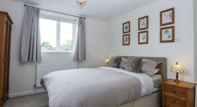 1 Maes Y Ffynnon, Book Feriehus Llandegfan Anglesey