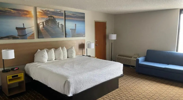 Люкс Days Inn by Wyndham Fayetteville-South/I-95 Exit 49