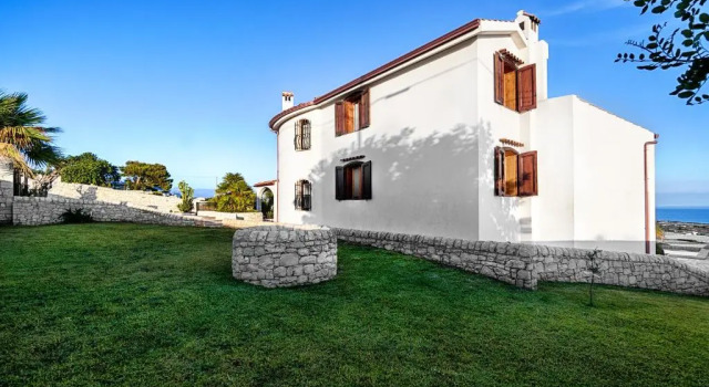 Villa Domus Petraianca, Book Villa Hotels in Sicily with Parking, Parking