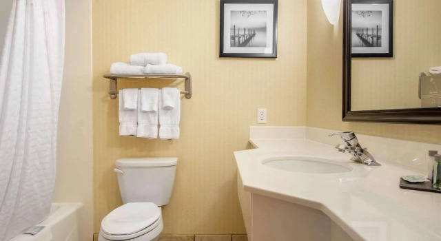 Четырёхместный номер Standard Garner Hotel Idaho Falls Southwest by IHG