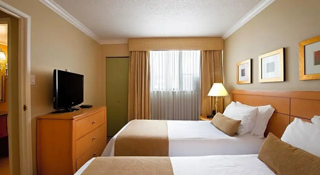 Двухместный люкс Standard c 1 комнатой с балконом The Sunset Hotel West End