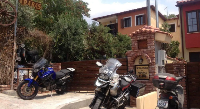 Arabas —  Hostel