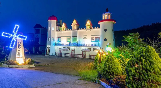 Windmill and light house pension, Prenota Appartamento Hotel a Gyeonggi-do con parcheggio, Parcheggio