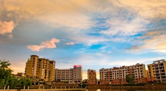 Longhuyuan Hostel, Rezervovat Hostel Yanshan Čína