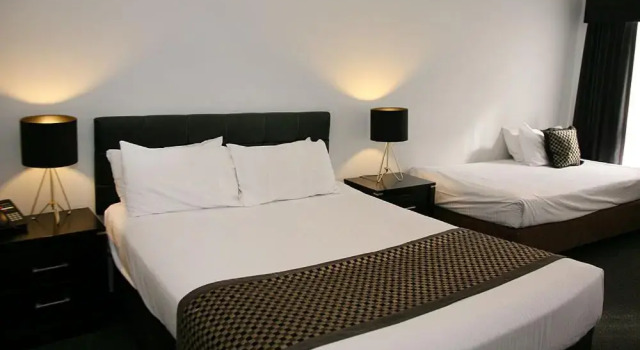 Люкс Executive Footscray Motor Inn and Serviced Apartments