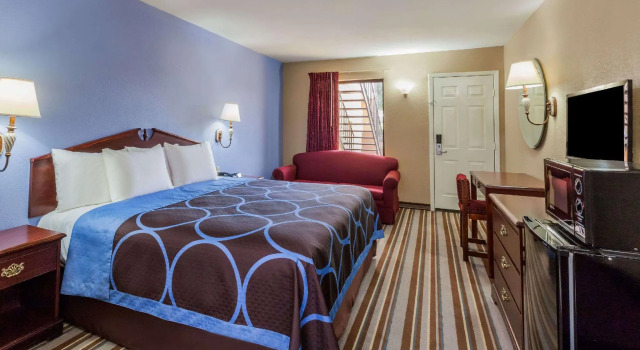Двухместный номер Standard Super 8 by Wyndham Mt. Pleasant TX