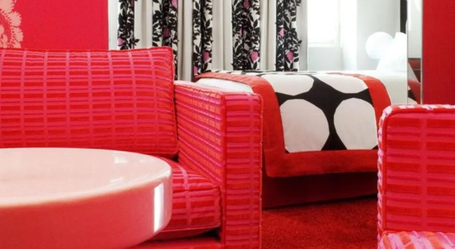 Двухместный номер Deluxe Hôtel du Petit Moulin, Haute Couture hotel by Lacroix