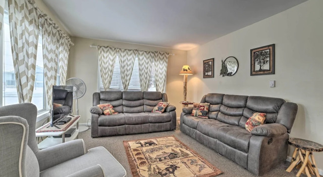 Коттедж Cozy Houghton Lake Heights Cottage w/ Private Yard