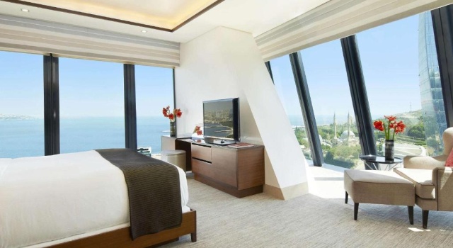 Двухместный люкс Fairmont Gold c 1 комнатой с видом на город Отель Fairmont Baku at the Flame Towers