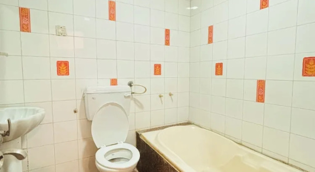 Четырёхместный семейный номер Standard Hotel Regency