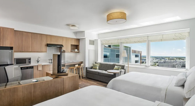 Студия Element by Marriott Calgary Airport