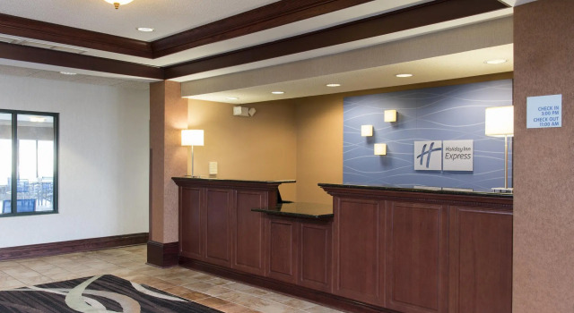 Holiday Inn Express Gas City, Rezerwuj Hotel Hotele w Gas City z parkingiem, Parking