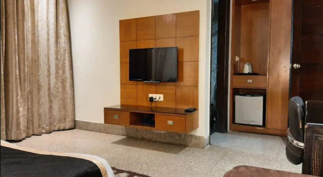 Номер Deluxe Karan Holidays