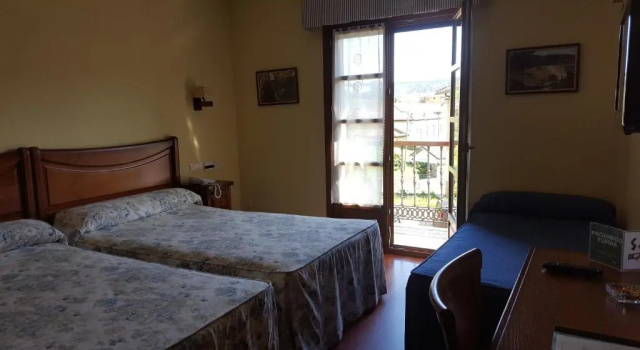 Трёхместный номер Standard Hotel Valle Las Luiñas