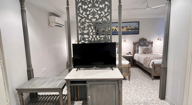 Трёхместный номер Premium Ratnawali   A Vegetarian Heritage Hotel