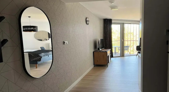 Апартаменты Classic Luxurious Apartment Near the Beach in Pobierowo