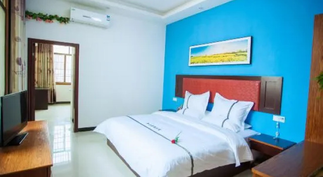 Люкс Deluxe MAOXIPUHOTEL