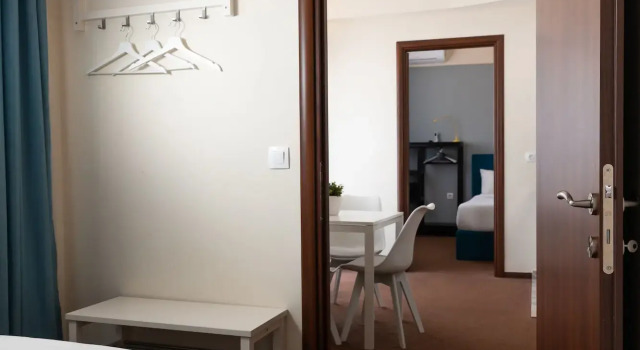City Plaza Apartments & Rooms
