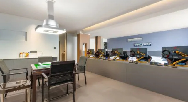 Кровать в общем номере Taiyuan Jingtin E-sports Homestay