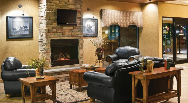 Ramkota Hotel & Conference Center