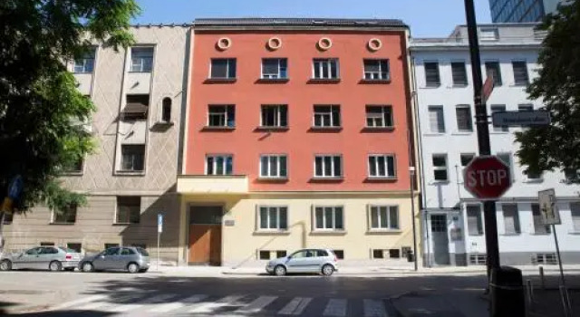 Tomass apartment, Забронировать Апартаменты/квартира Отели Любляна с парковкой, рядом с Robba Fountain - Fountain of Three Carniolan Rivers, Парковка