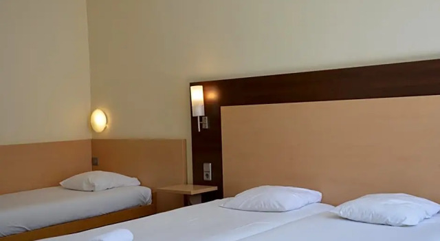 Трёхместный номер Standard Ibis Styles Strasbourg Centre République