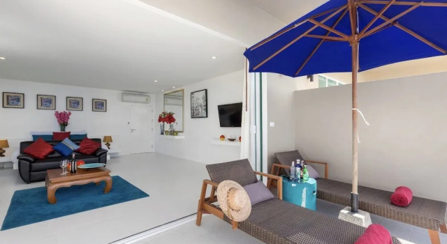 Люкс Grand Bleu Ocean View Pool Suite