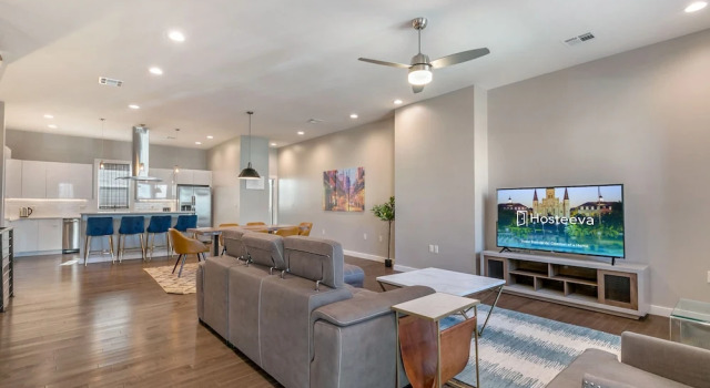 Номер Standard 4BR Modern Townhouse in Mid City