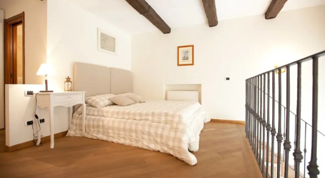 Rental In Rome Rental Cisterna, Забронировать Отель Трастевере Рим, рядом с Уста истины