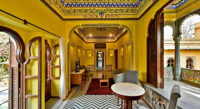 Двухместный люкс с 2 комнатами с видом на сад Gogunda Palace