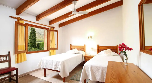 Villa - 4 Bedrooms with Pool and WiFi - 108753