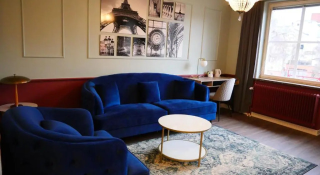 Полулюкс Deluxe Hotell Arkad