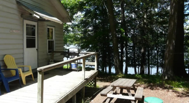 Коттедж с 3 комнатами Walker Lake Resort