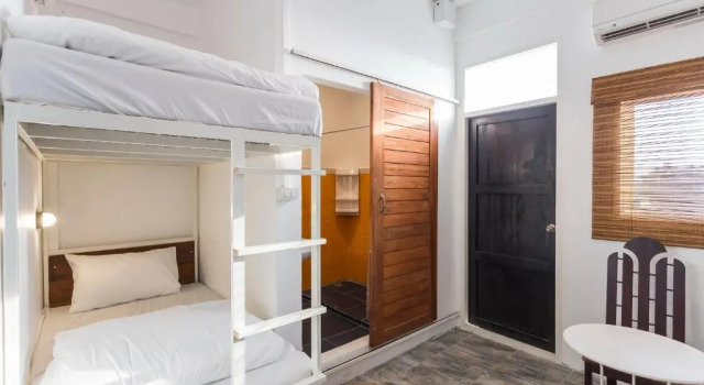 Двухместный номер Standard с балконом Stockhome Hostel Ayutthaya