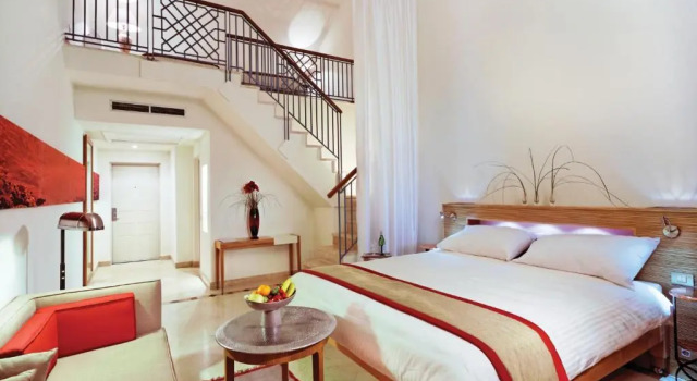 Номер Семейный с видом на лагуну Movenpick Resort & Spa El Gouna