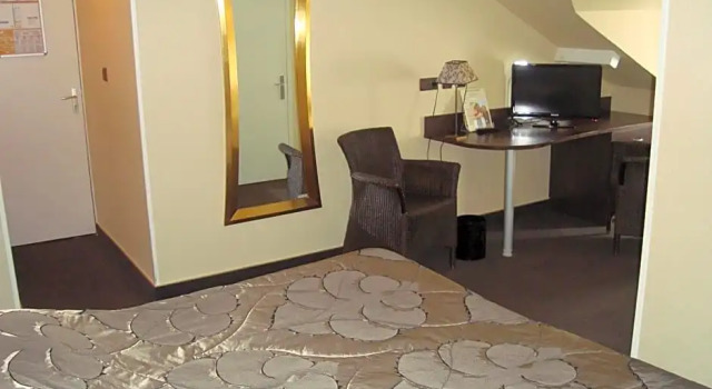 Номер Standard Hôtel de La Croix dOr