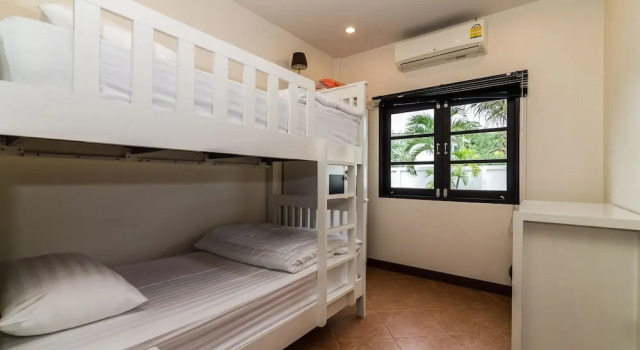 Orchid Paradise Homes OPV22, Rezervovat Rekreační dům Hotely v Central Thailand s parkováním, Parkování