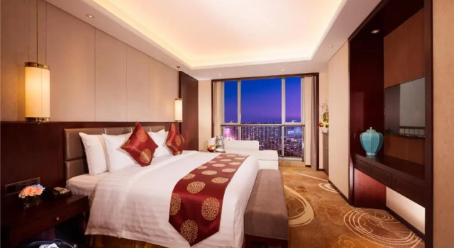 Двухместный номер Deluxe New Century Grand Hotel