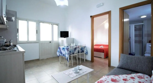 Holidaycasa Sebastiano - Grazioso Bilocale a 150 Mt Dal Mare