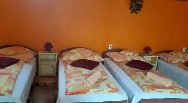 Апартаменты Deluxe Istvn Apartman