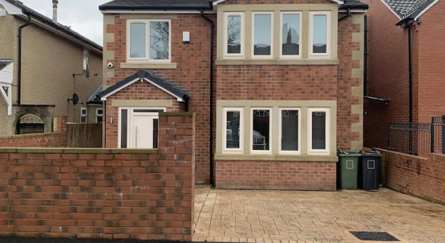New Build 4 bed Det House in Yorkshire Nr Leeds, Забронировать Отель Отели Англии 3 звезды, 3*
