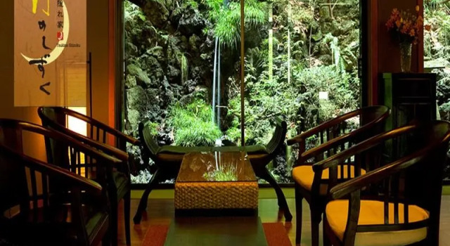 Tsuki no Shizuku Ryokan, Забронировать Отель Тойока Хёго, рядом с Hyogo Prefectural Maruyamagawa Kouen