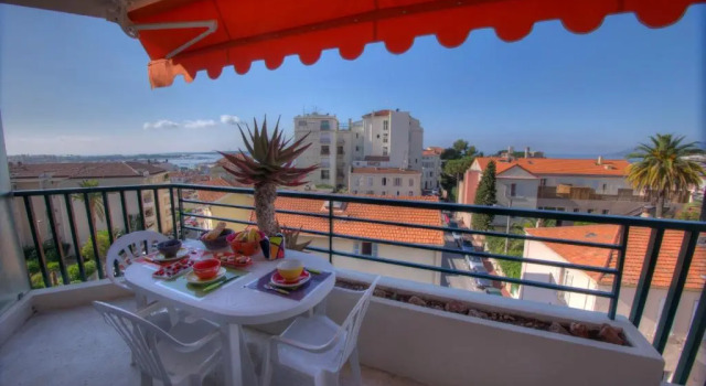 Апартаменты Beau 2 pièces 3 étoiles Vue Mer et Montagnes Garage Privé