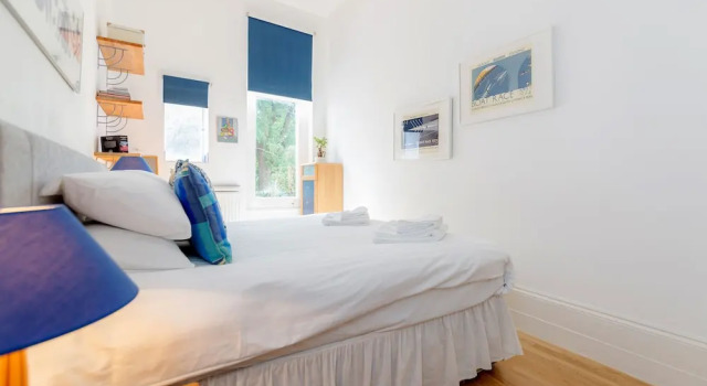 Philbeach Balcony- 2bed flat in Earls Ct