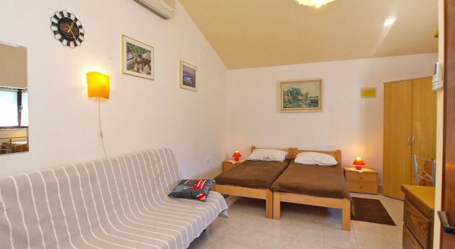 Apartment 535