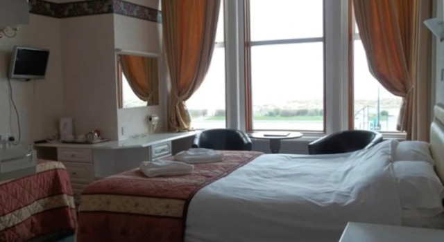 Одноместный номер Standard Palm Court Hotel