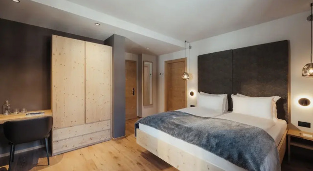 Номер Comfort Hotel Tofana Cortina