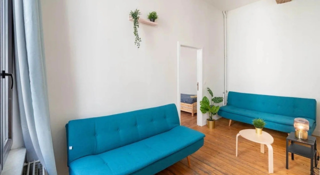 Lively City Getaway for 10 Near Meir, Забронировать Апартаменты/квартира Апартаменты Антверпена, рядом с Frietkotmuseum Antwerpen, Апартаменты/квартира