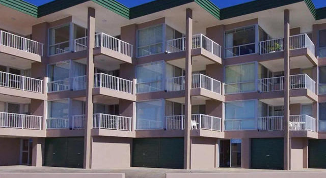 Dolphin Court 12, Забронировать Отель Зе-Энтранс Central Coast, рядом с Площадка для кормления пеликанов